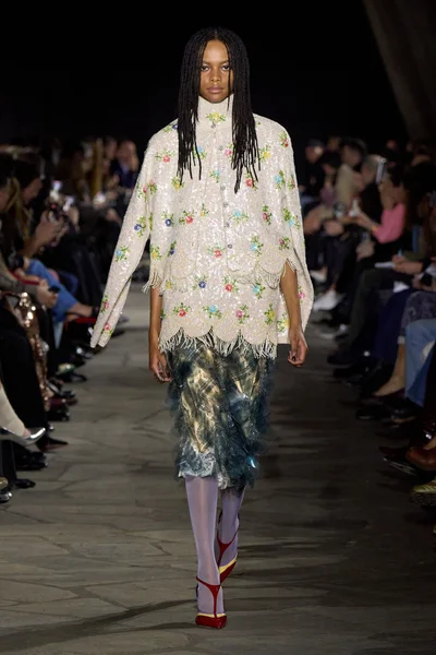 Look 2